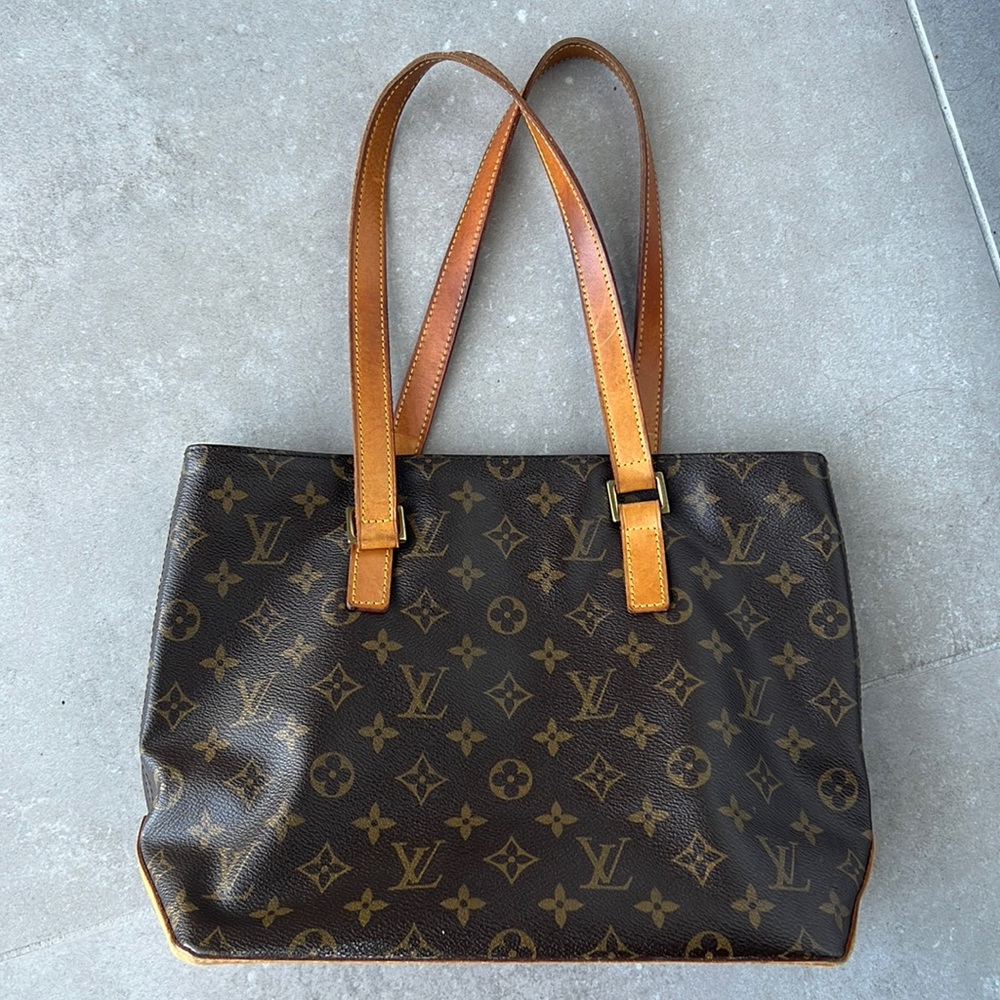 AUTHENTIC LOUIS VUITTON. Cabas Piano shoulder bag.